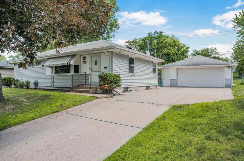 8807 Colfax Ave S, Bloomington, MN 55420