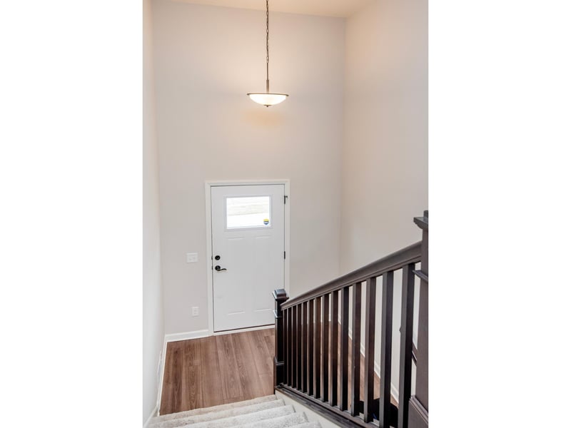 2217 Gateway Hill Rd, North Saint Paul, MN 55109