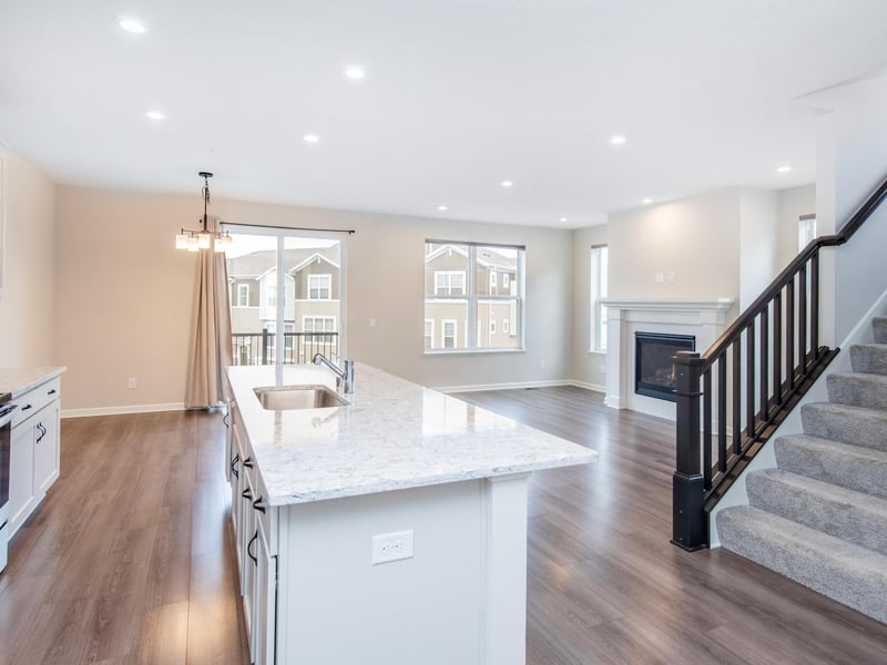 2217 Gateway Hill Rd, North Saint Paul, MN 55109
