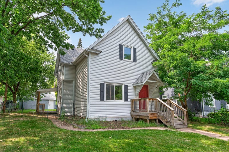 3023 Dupont Ave N, Minneapolis, MN 55411