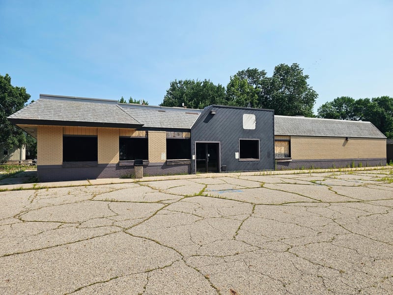 586 SW 1st St, Montevideo, MN 56265