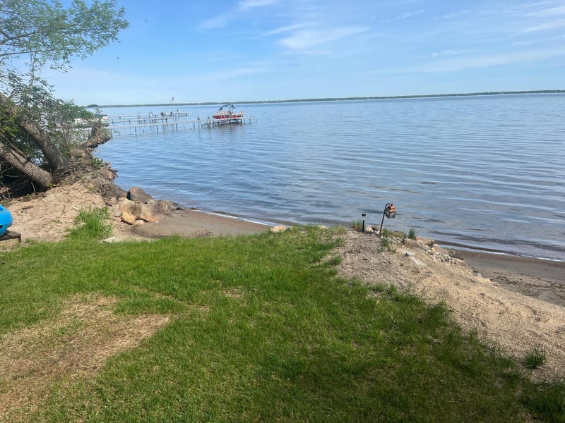 38489 W Wagon Trl, Battle Lake, MN 56515