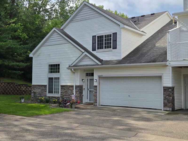 6849 Pine Crest Trl S, Cottage Grove, MN 55016