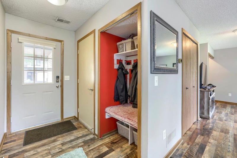 7608 Maplebrook Pw N, Brooklyn Park, MN 55445