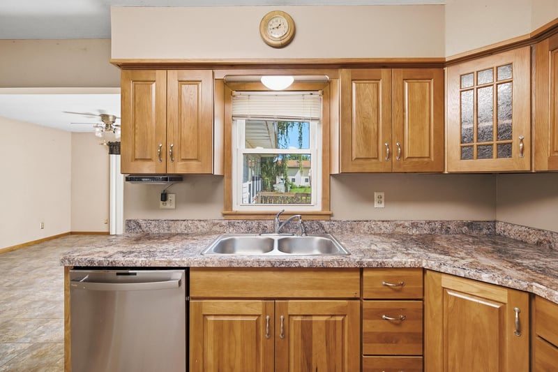 316 Silver St W, Mapleton, MN 56065