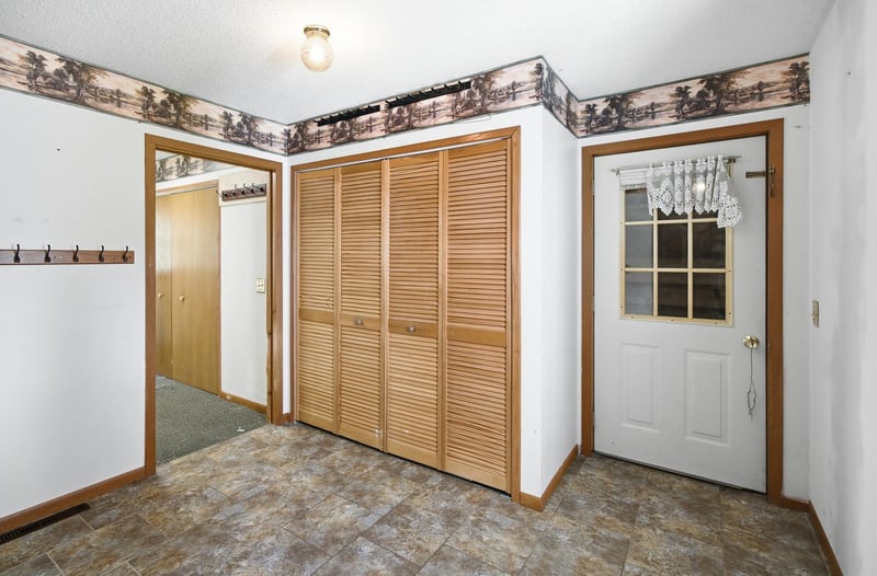 316 Silver St W, Mapleton, MN 56065