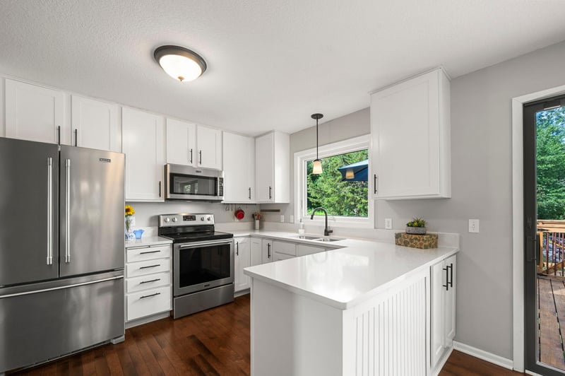 4806 Shevlin Ct, Eagan, MN 55122