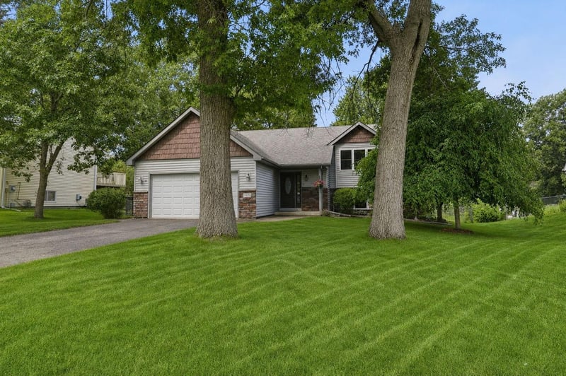 13458 Uplander St NW, Andover, MN 55304