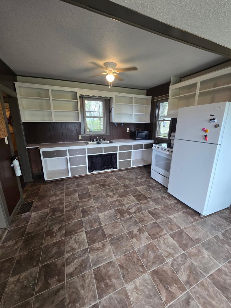 1129 142nd Ave, Welcome, MN 56181