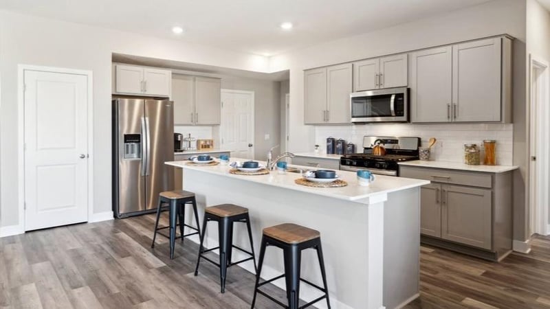 17093 Draper Way, Lakeville, MN 55044