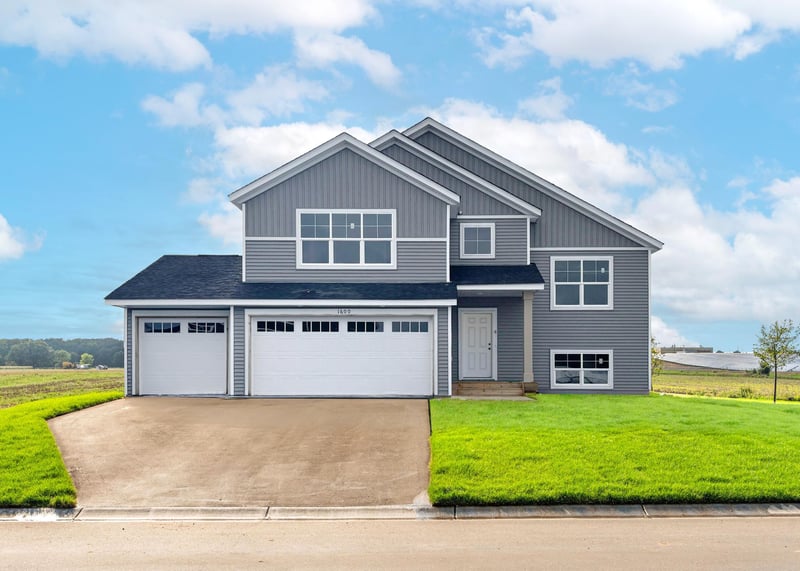 4710 2nd Street Ct NE, Saint Cloud, MN 56304