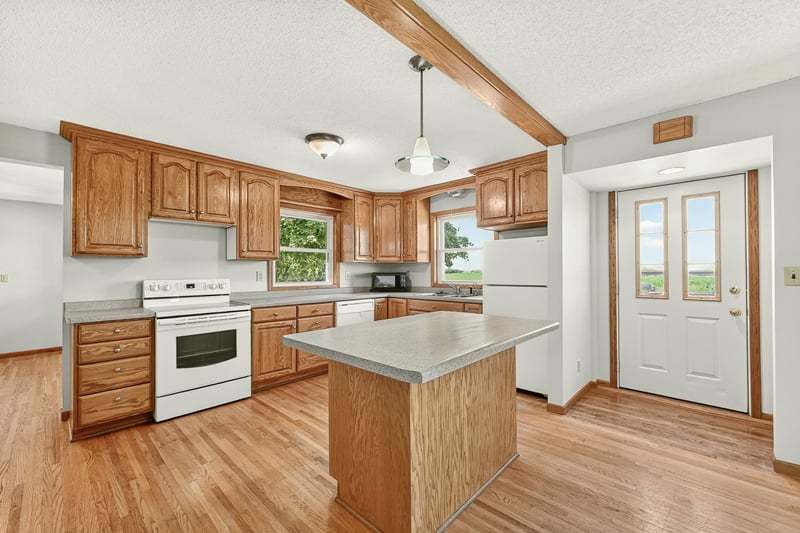 3010 55th Ave NE, Rochester, MN 55906