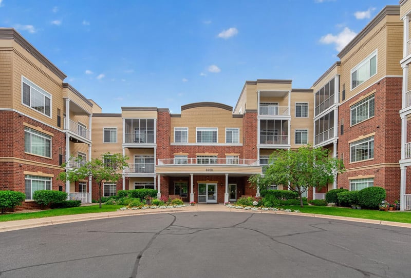 8200 W 33rd St #323, Saint Louis Park, MN 55426