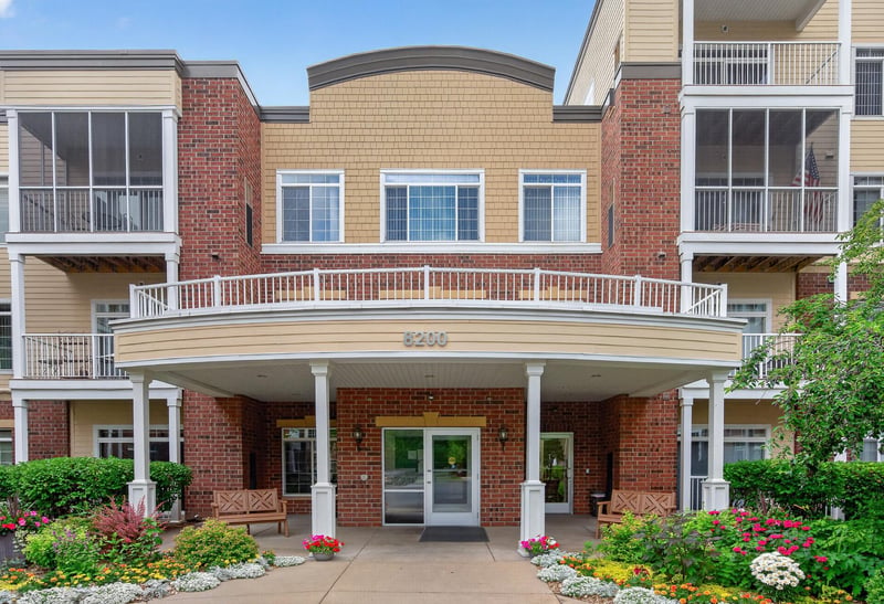 8200 W 33rd St #323, Saint Louis Park, MN 55426