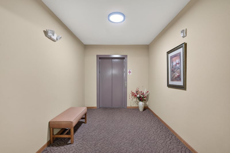 8200 W 33rd St #323, Saint Louis Park, MN 55426