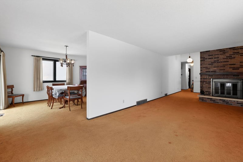 8730 Summit Dr, Eden Prairie, MN 55347
