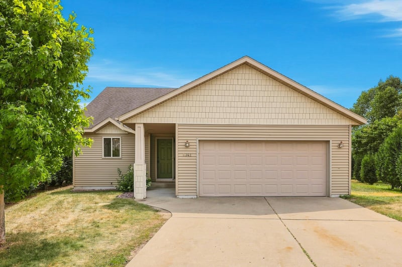 6342 Cape West Ct, Saint Cloud, MN 56303