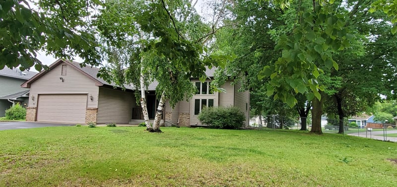 3894 123rd Ave NW, Coon Rapids, MN 55433
