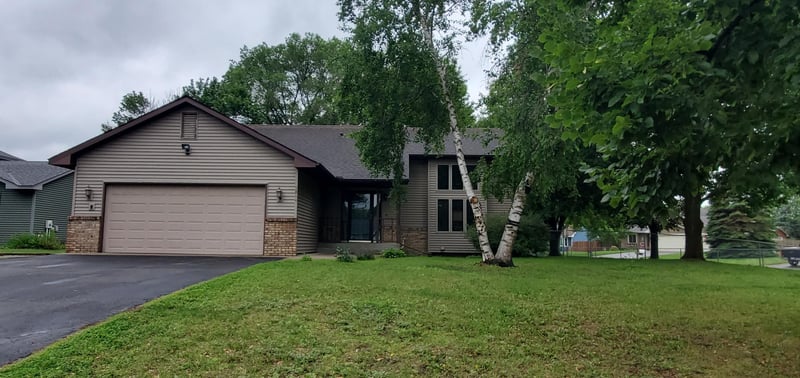 3894 123rd Ave NW, Coon Rapids, MN 55433