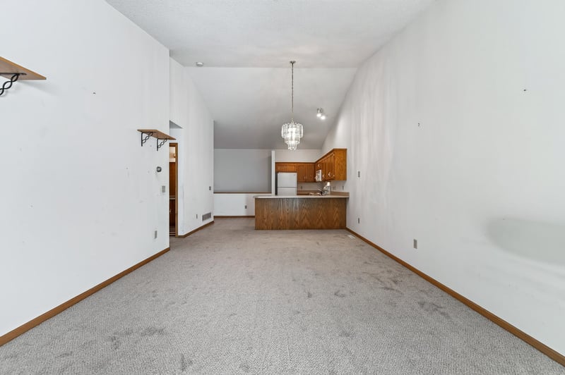 643 86th Ln NW, Coon Rapids, MN 55433