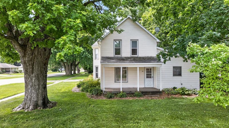 210 Main St W, Elgin, MN 55932