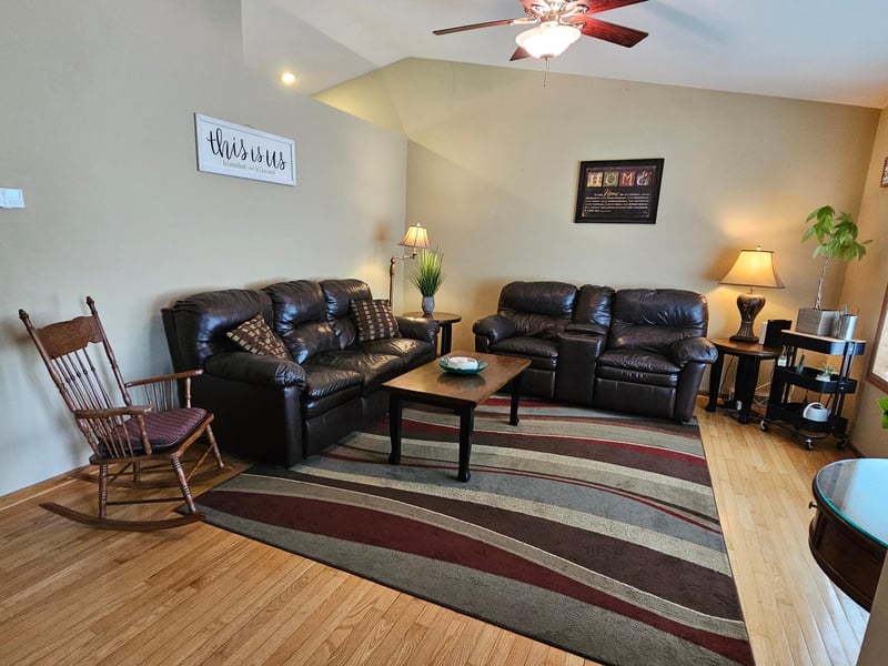 1321 Ridgewood Dr, Winona, MN 55987