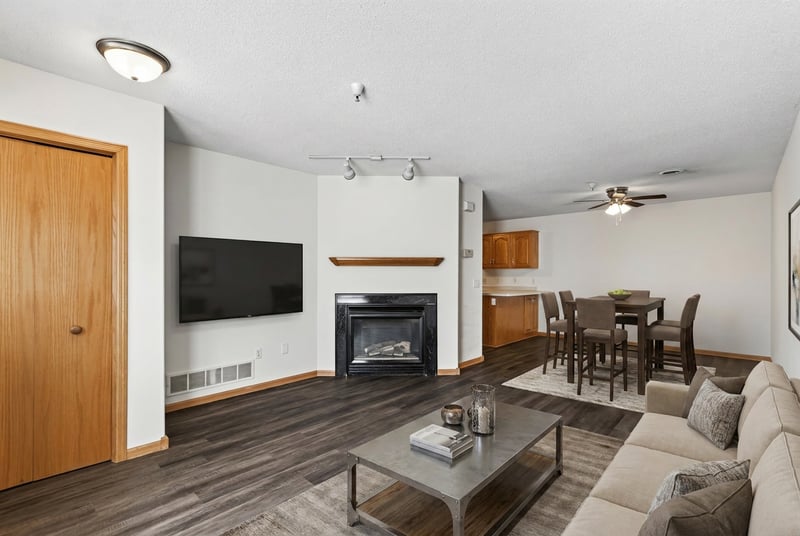 10966 Bluebird St NW, Coon Rapids, MN 55433