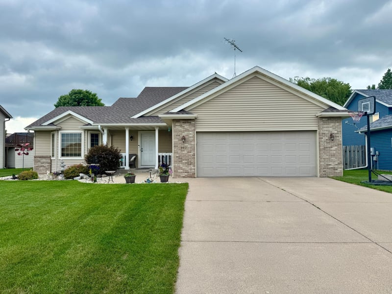 409 22nd Ave N, Sartell, MN 56377