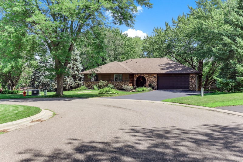 17152 Gage Way, Lakeville, MN 55024
