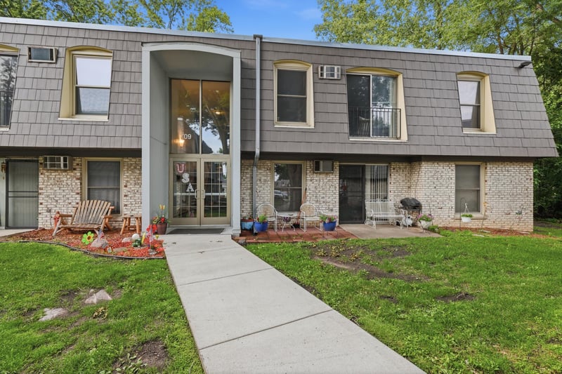 709 11th Ave S #5, Minneapolis, MN 55415