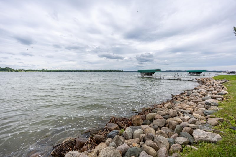 44114 Outlet Beach Rd, Pelican Rapids, MN 56572