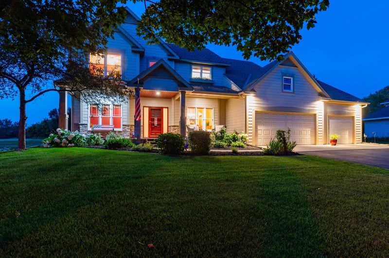 10610 Pinnacle Way, Woodbury, MN 55129