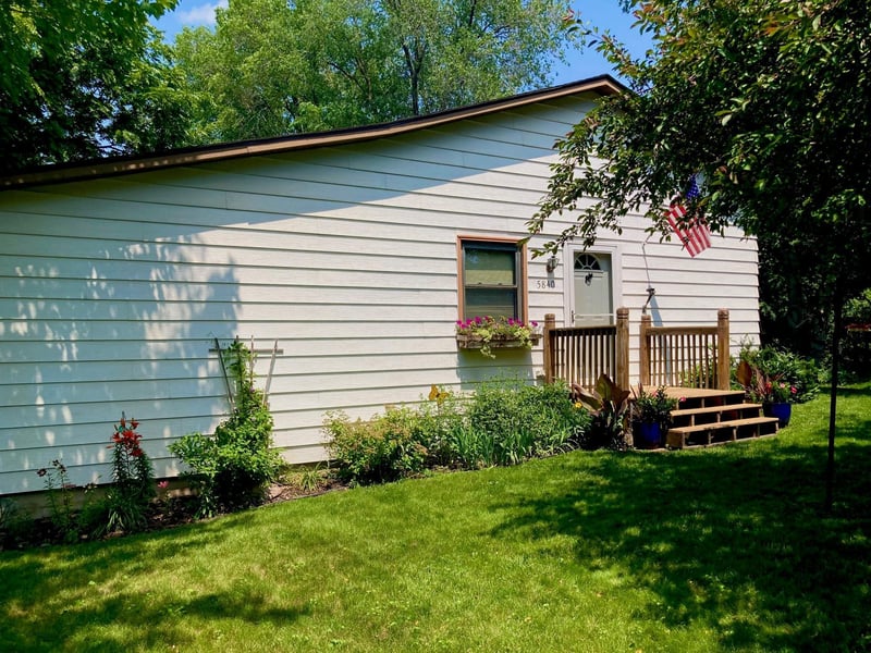 5840 Idlewood Rd, Mound, MN 55364