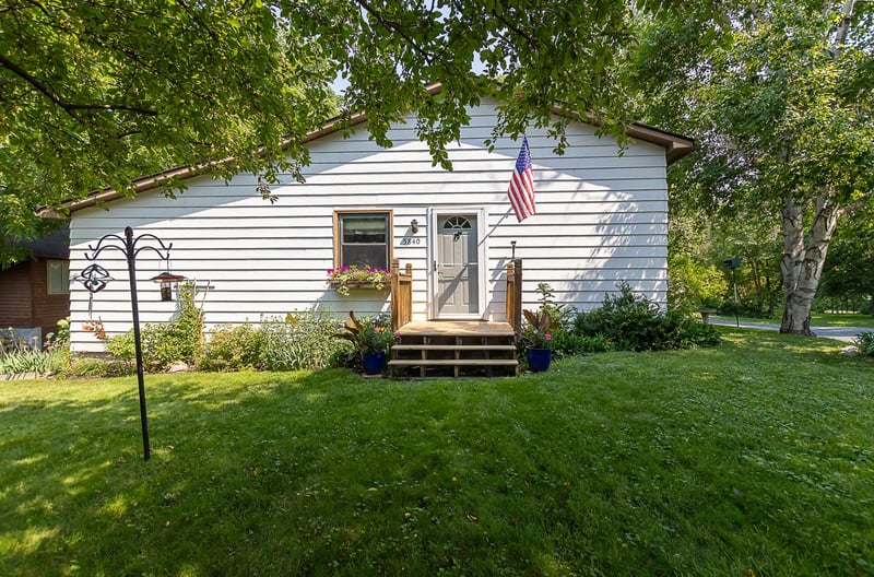5840 Idlewood Rd, Mound, MN 55364