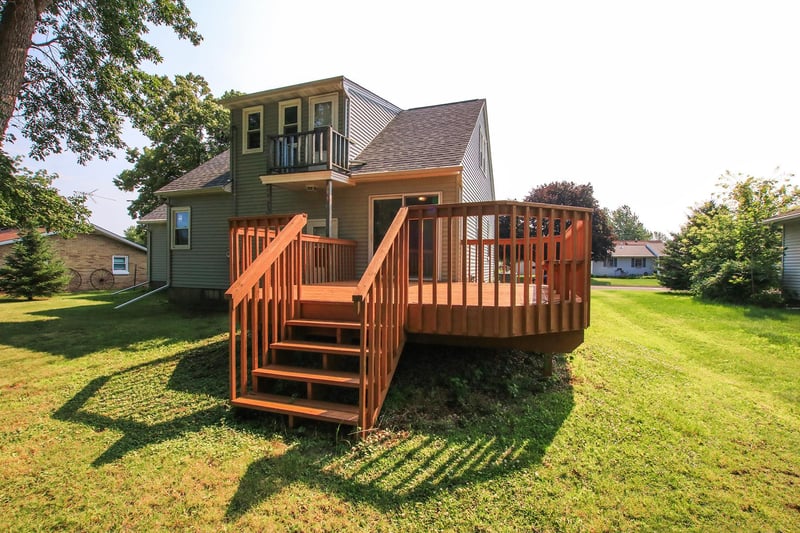 230 Main St, Green Isle, MN 55338