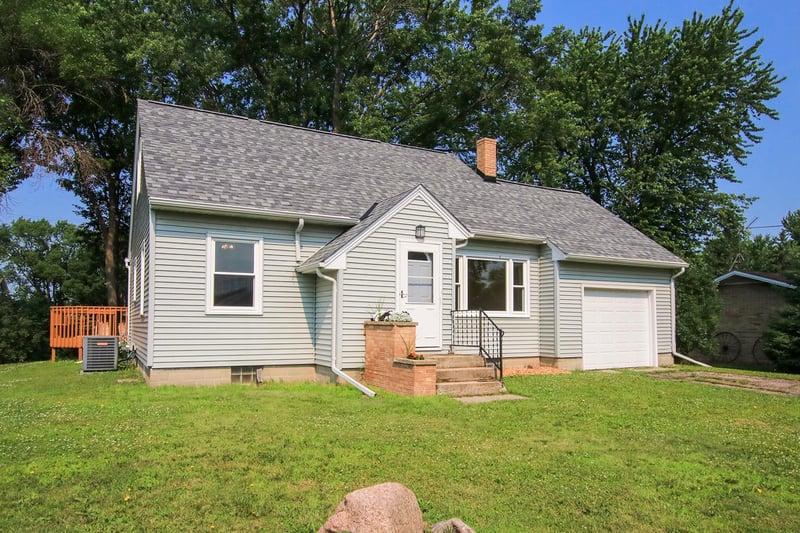 230 Main St, Green Isle, MN 55338