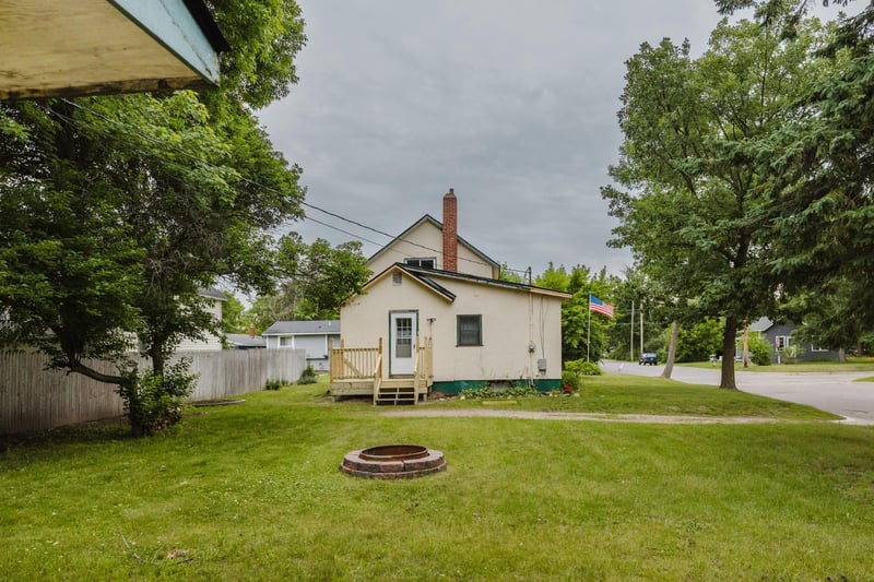 924 3rd Ave NE, Brainerd, MN 56401