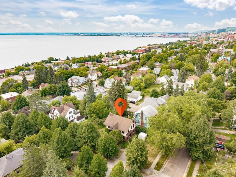 101 S 20th Ave E, Duluth, MN 55812