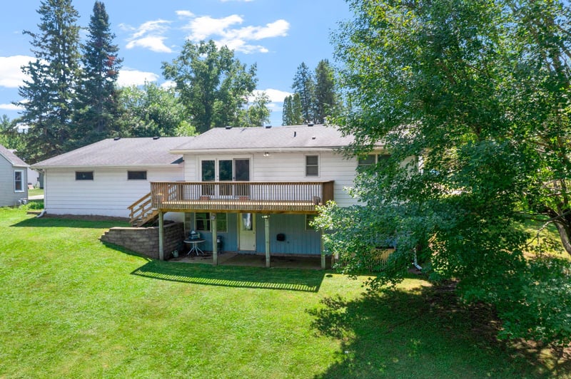 522 3rd St, Mora, MN 55051