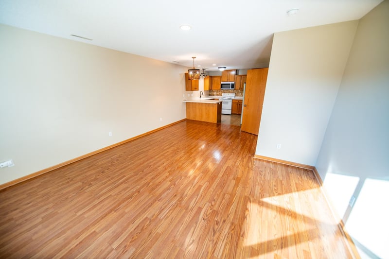 1803 Daniel Ln, Stewartville, MN 55976
