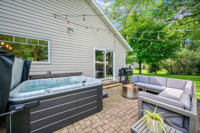 120 Chaucer Ct, Mankato, MN 56001