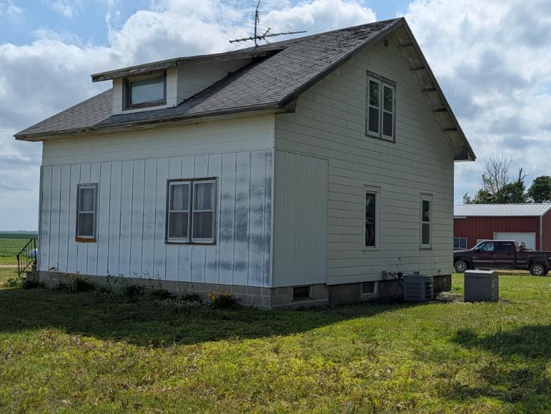 21509 600th Ave, Wells, MN 56097
