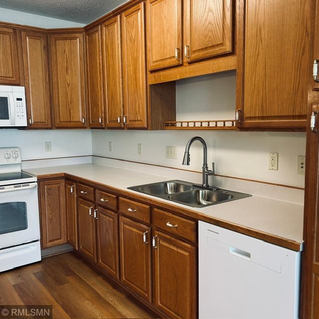 8341 Lyndale Ave S #408, Bloomington, MN 55420
