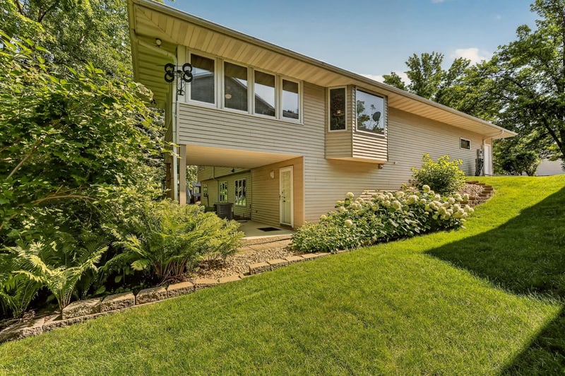 1813 13th Ave NE, Rochester, MN 55906