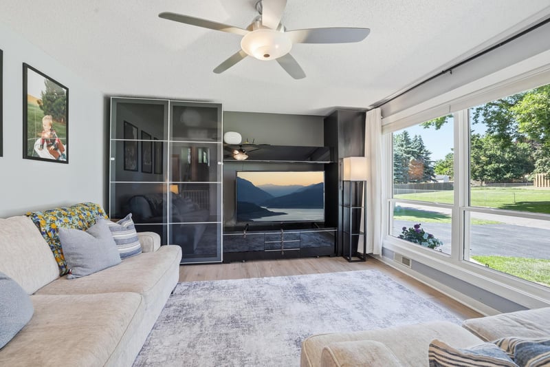 7686 Ivystone Ave S, Cottage Grove, MN 55016