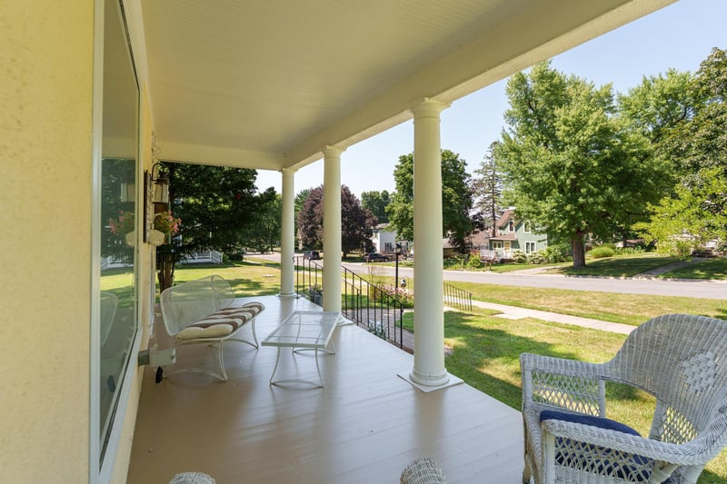 201 W Colvill St, Cannon Falls, MN 55009