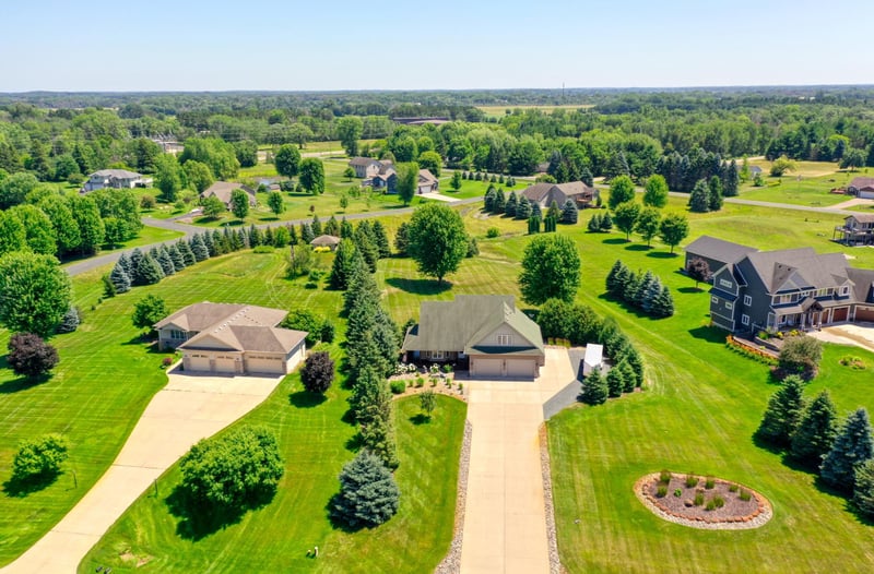 25157 Firefly Ave, Wyoming, MN 55092