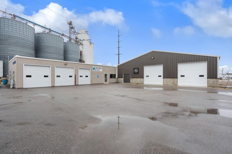 650 N Elm Ave, Owatonna, MN 55060
