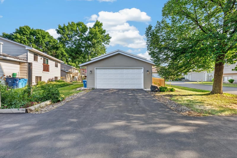 13344 90th Ave N, Maple Grove, MN 55369