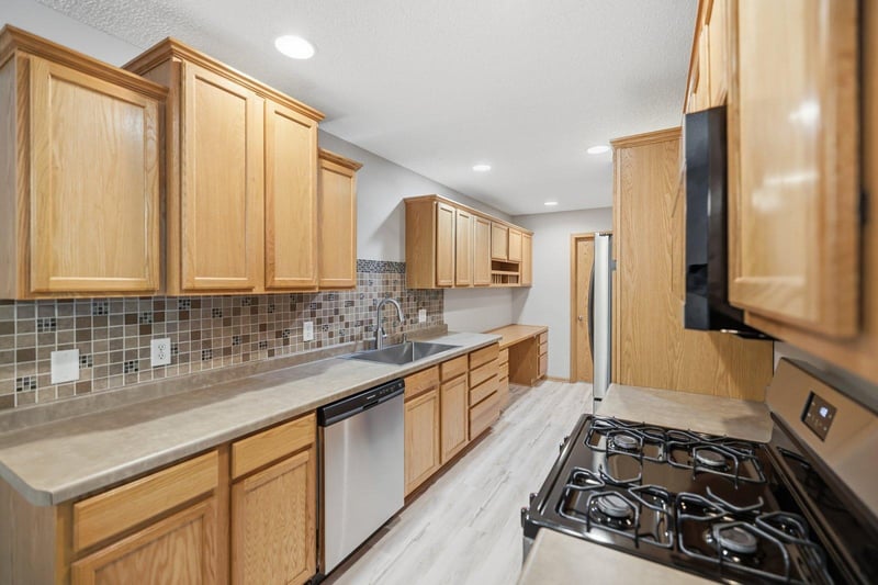 3045 Cutters Grove Ave, Anoka, MN 55303